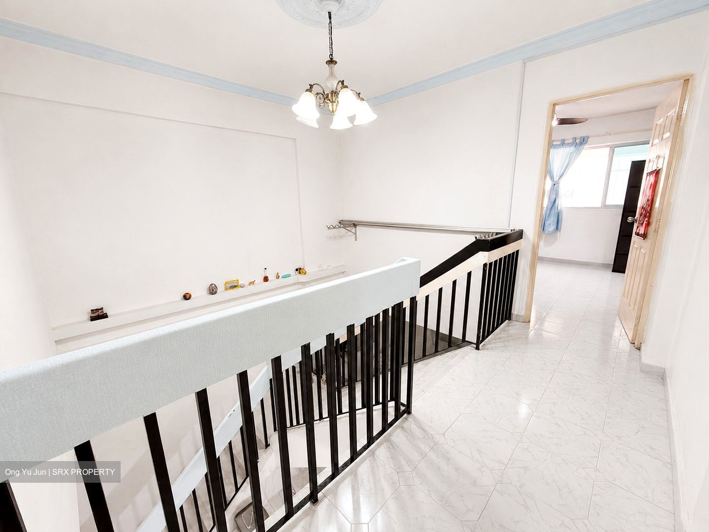 Blk 549 Jurong West Street 42 (Jurong West), HDB Executive #584408281